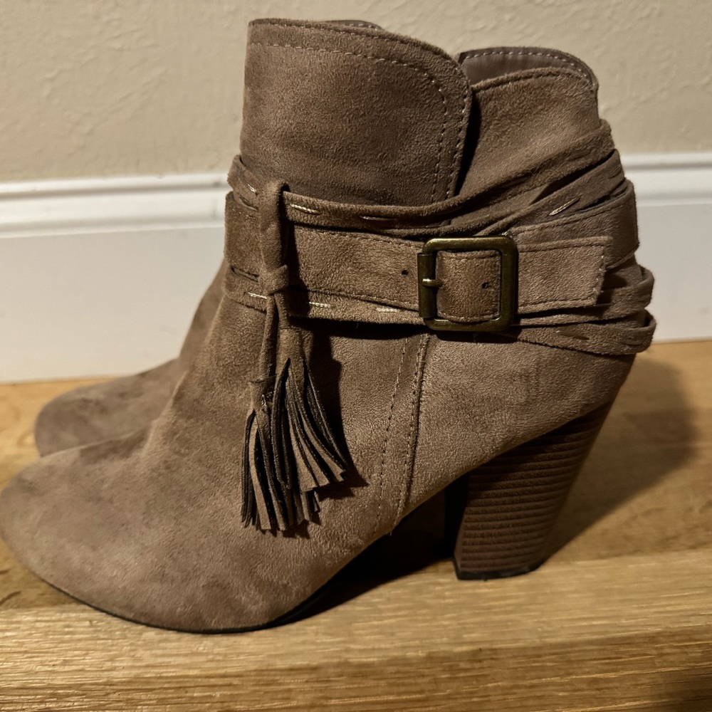 Brown Bootie - Picture 3 of 9